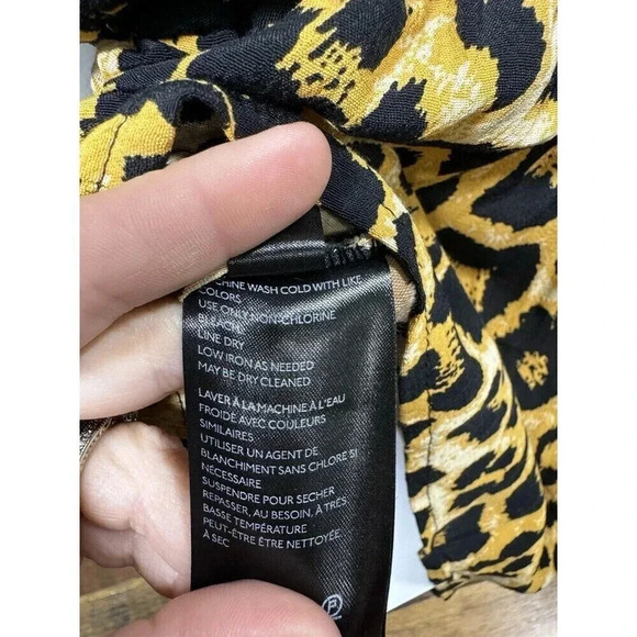 Urban Outfitters Cheetah Print Romper Ladies Size Small W Skort - Picture 7 of 8